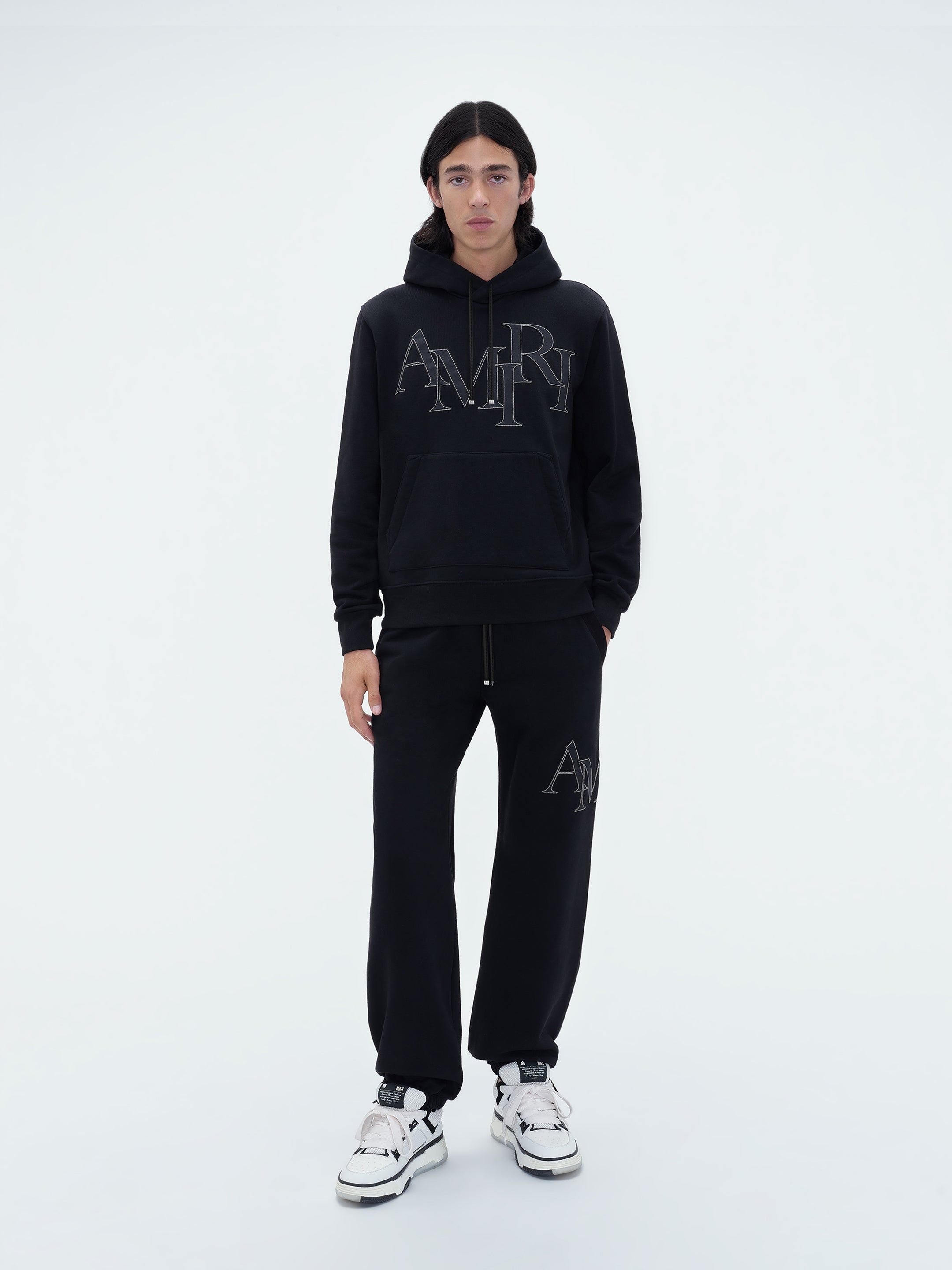 Sudaderas Amiri Staggered Logo Hoodie Hombre Negros | PZUFOW-175